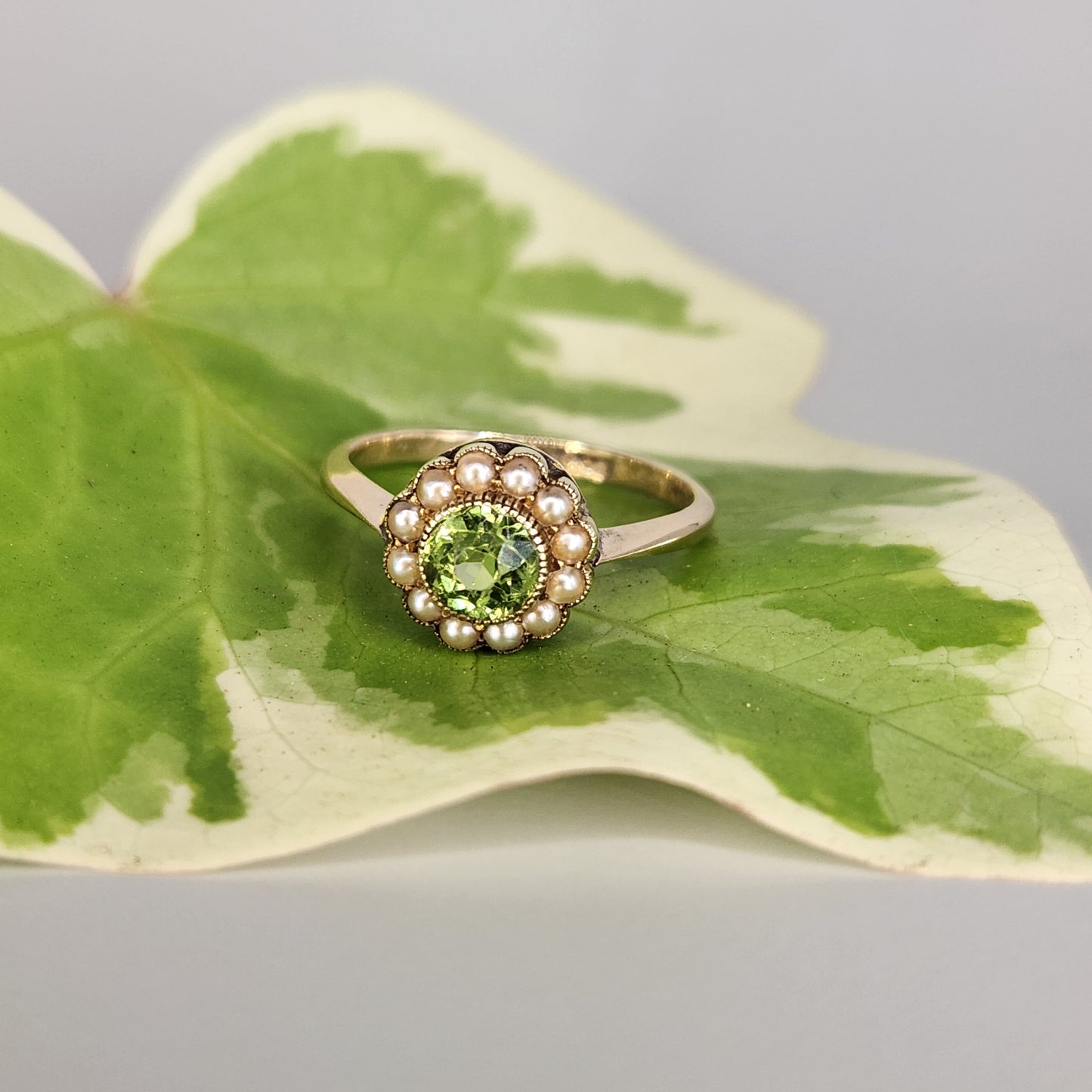 9ct Yellow Gold Peridot & Seed Pearl Cluster Ring