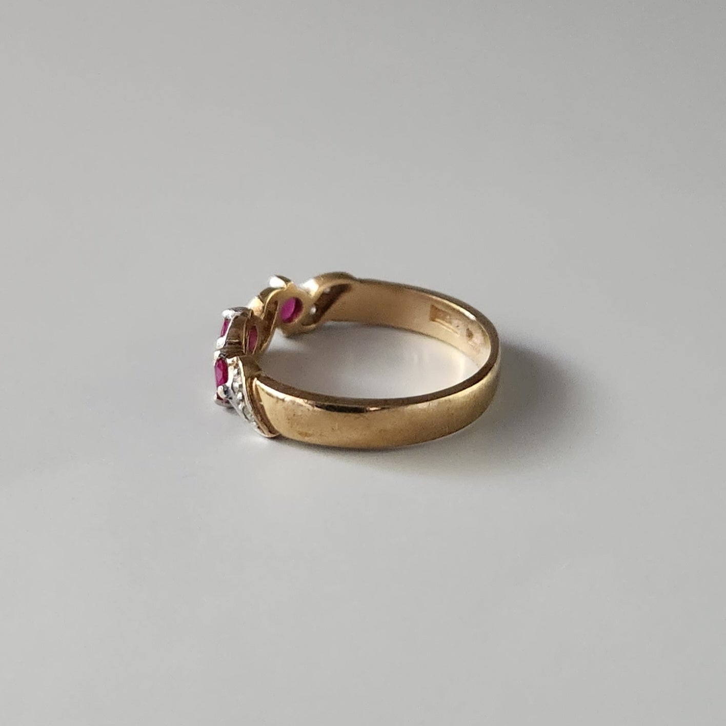9ct Yellow Gold Ruby & Diamond Ring