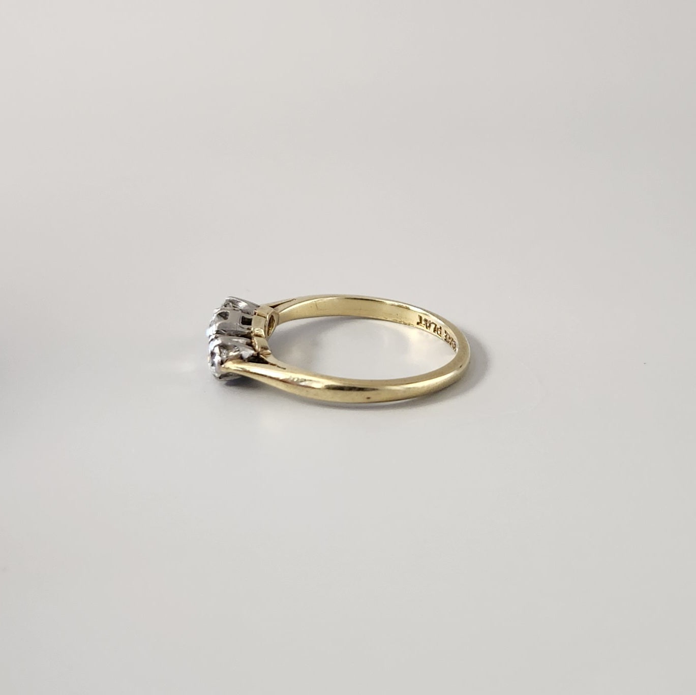 18ct Yellow Gold & Platinum Diamond Trilogy Ring