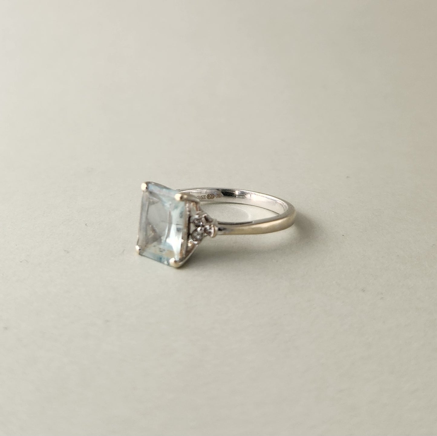 9ct White Gold Emerald-Cut Aquamarine Ring