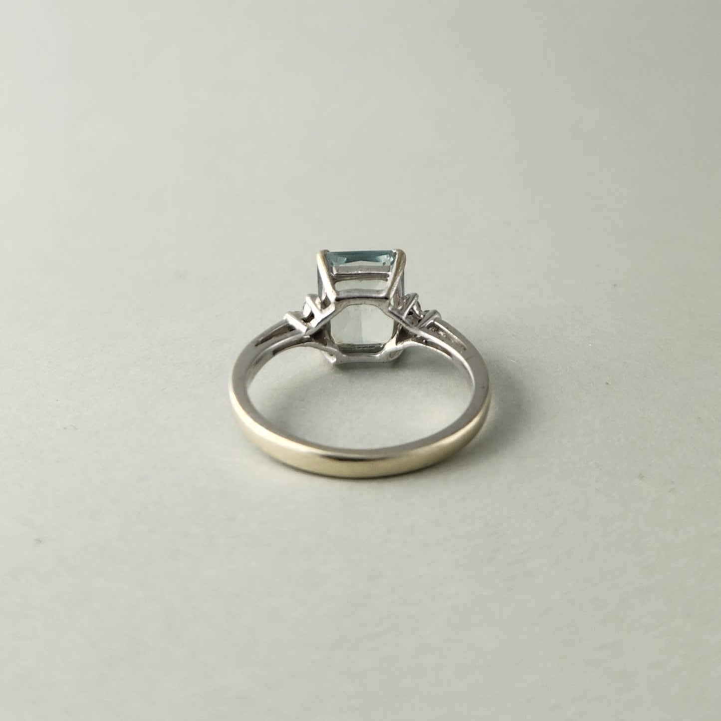 9ct White Gold Emerald-Cut Aquamarine Ring
