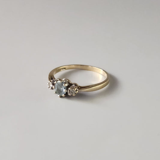 9ct Yellow Gold Aquamarine & Diamond Ring