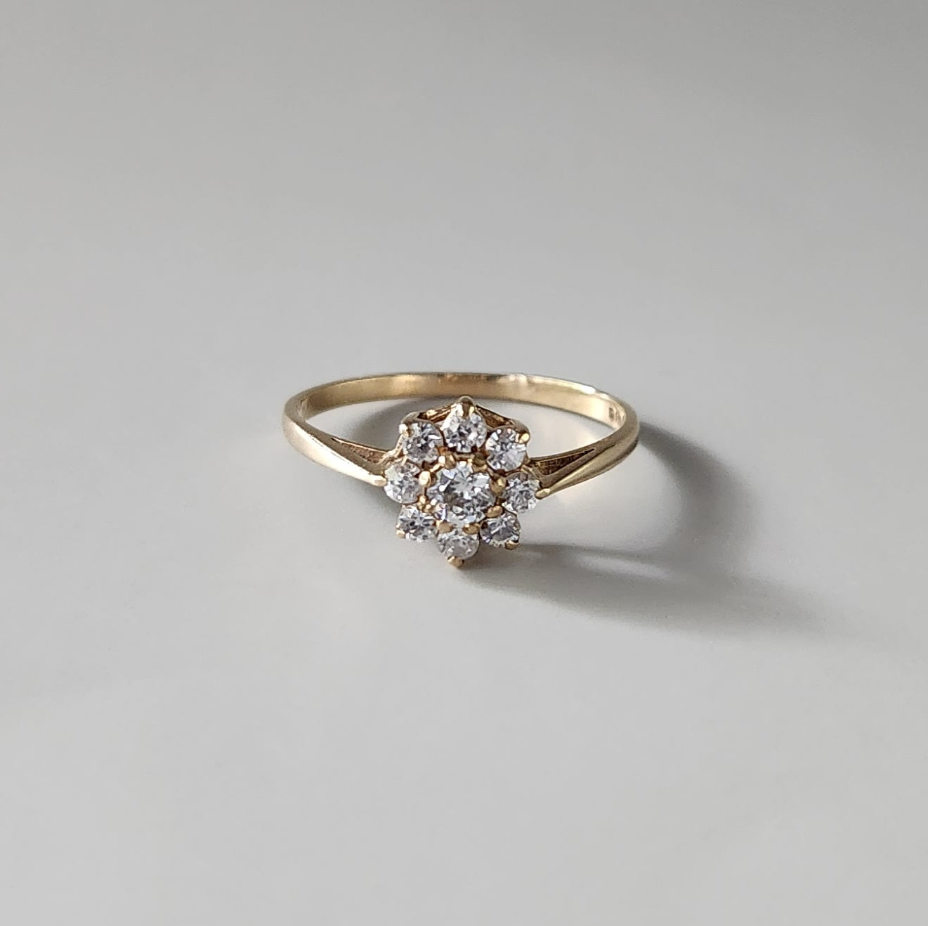 9ct Yellow Gold Diamond Cluster Ring