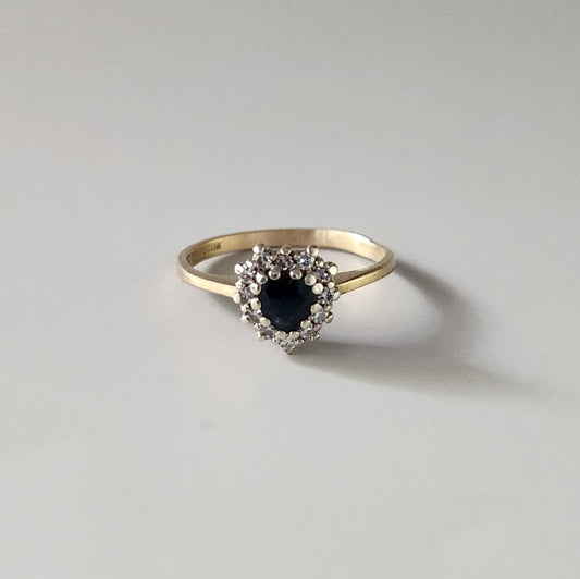 9ct Yellow Gold Sapphire Heart Diamond Ring