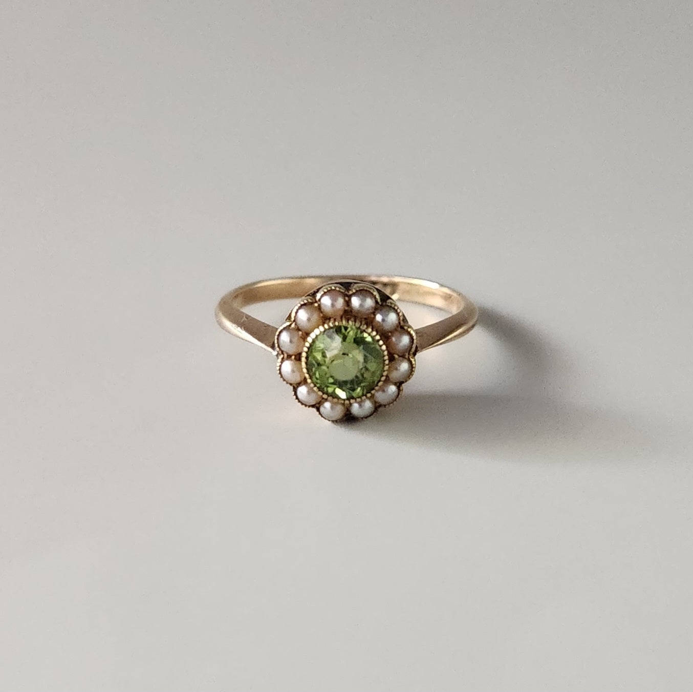 9ct Yellow Gold Peridot & Seed Pearl Cluster Ring