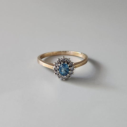9ct Yellow Gold Topaz & Diamond Cluster Ring