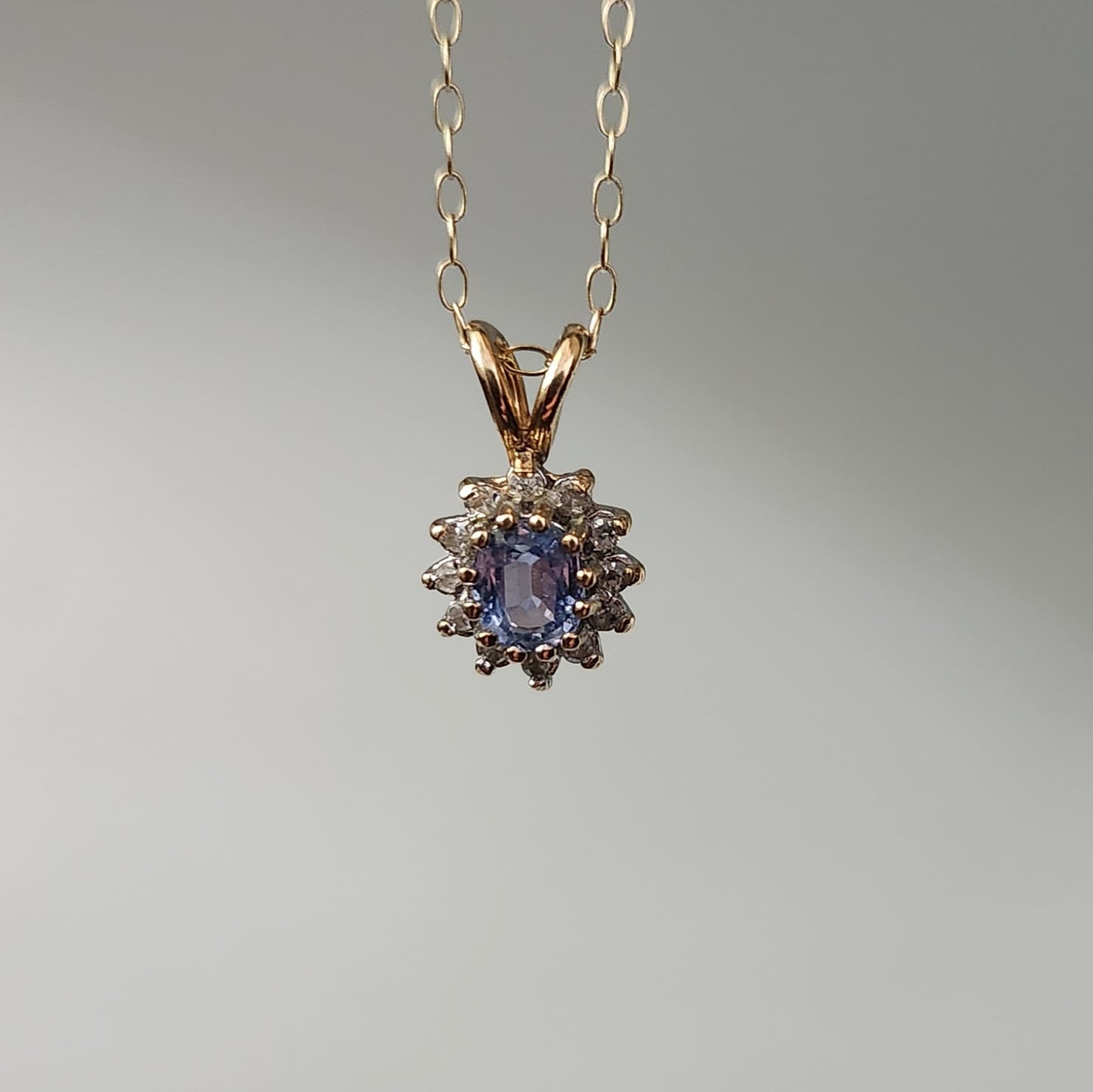 9ct Yellow Gold Tanzanite & Diamond Necklace Pendant