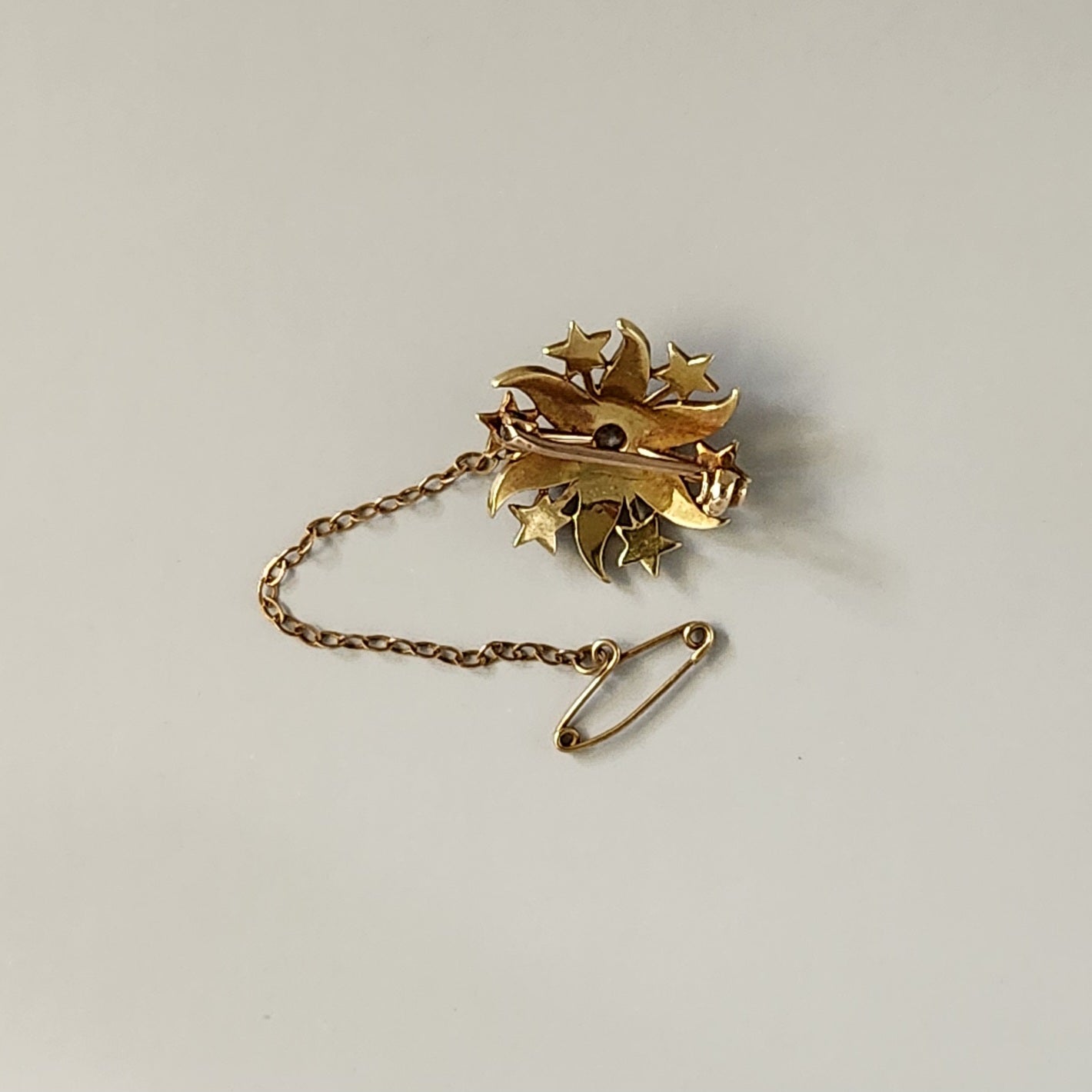 15ct Yellow Gold Seed Pearl & Diamond Starburst Brooch/Pendant