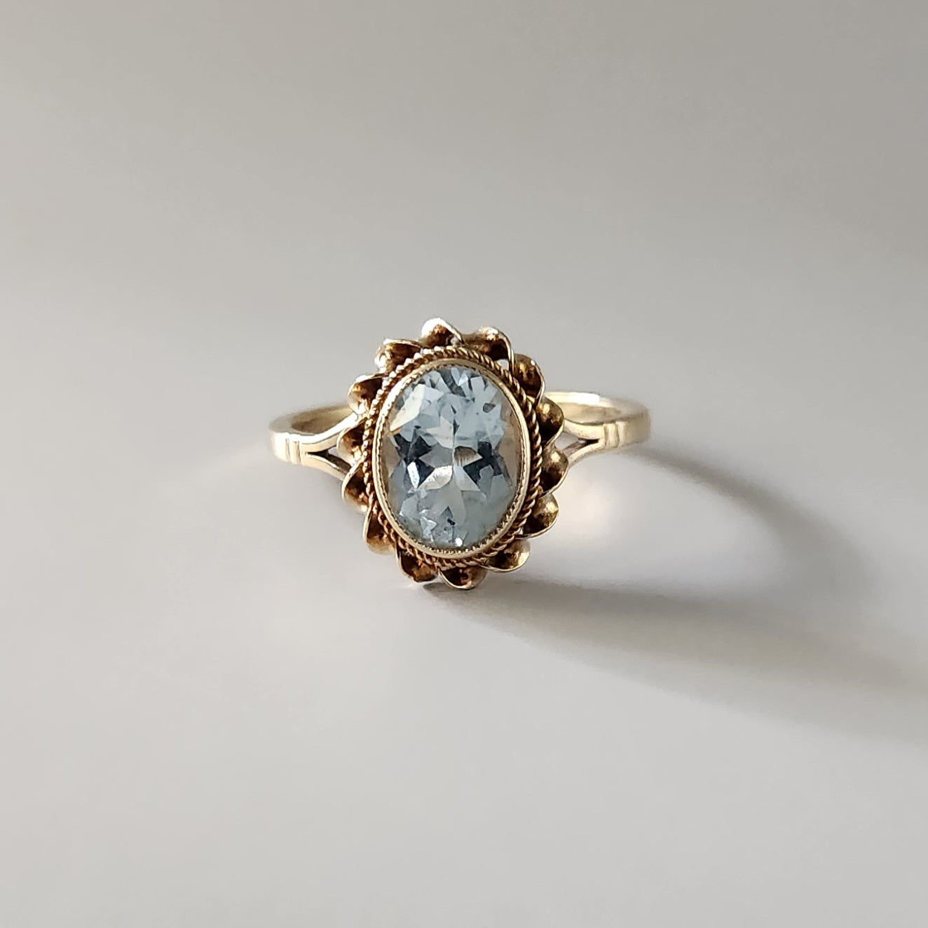 9ct Yellow Gold Aquamarine Filigree Ring