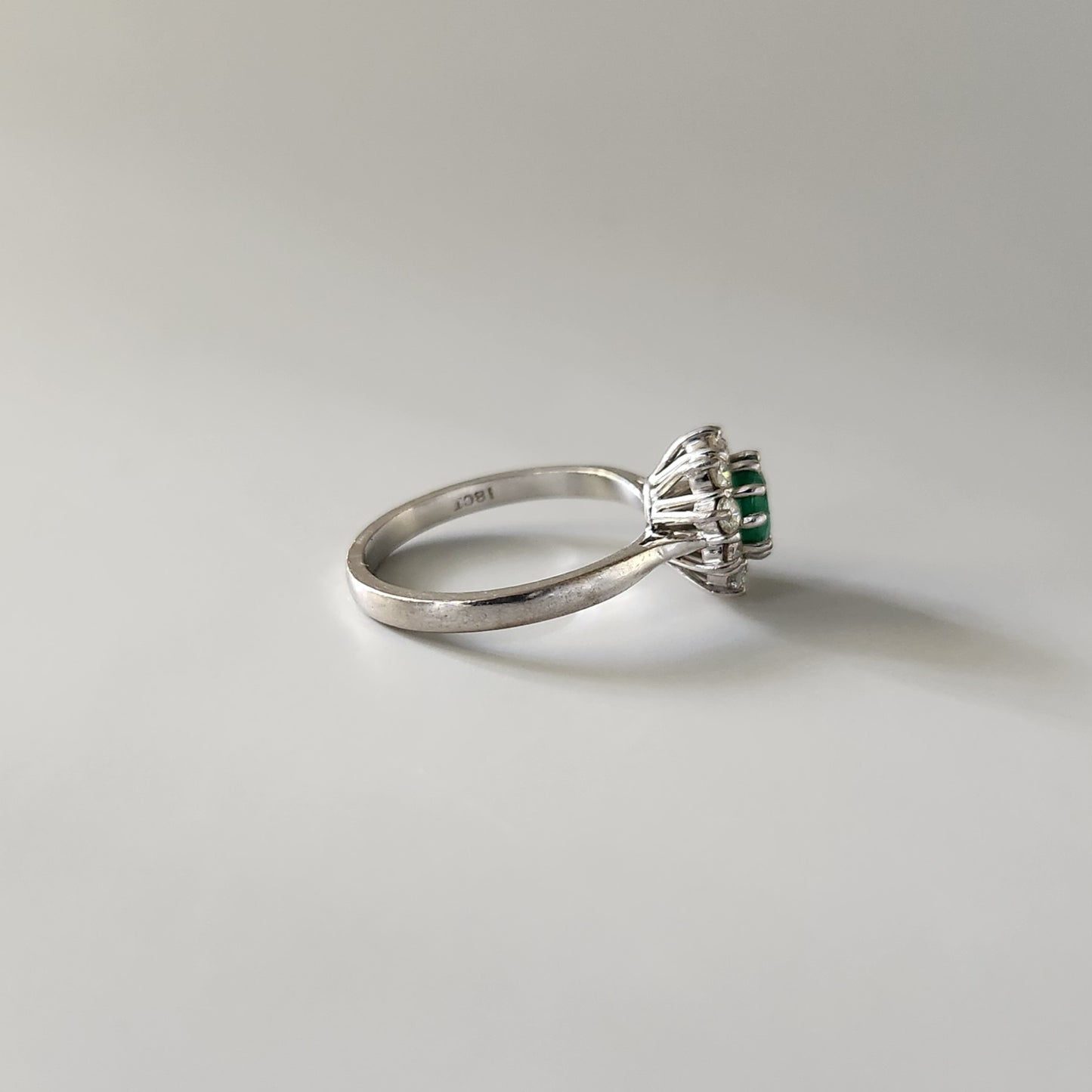 18ct White Gold Emerald & Diamond Cluster Ring