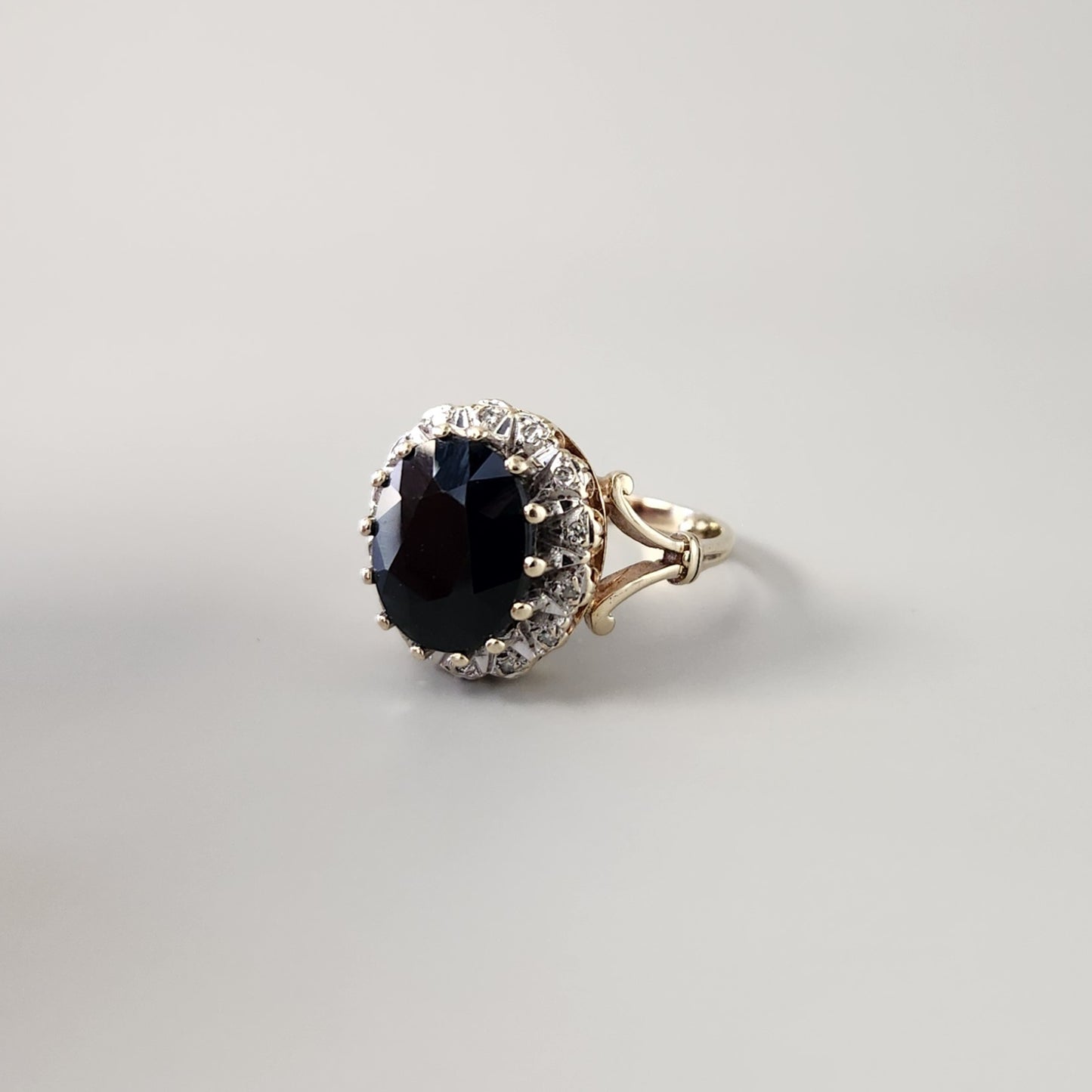 9ct Yellow Gold Sapphire & Diamond Ring