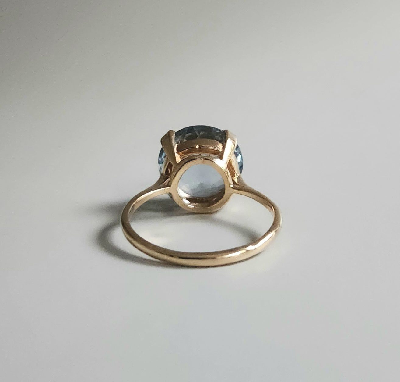 9ct Yellow Gold Round Aquamarine Cocktail Ring