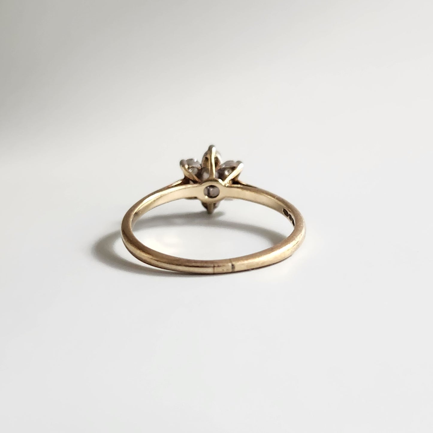 9ct Yellow Gold Diamond Daisy Cluster Ring