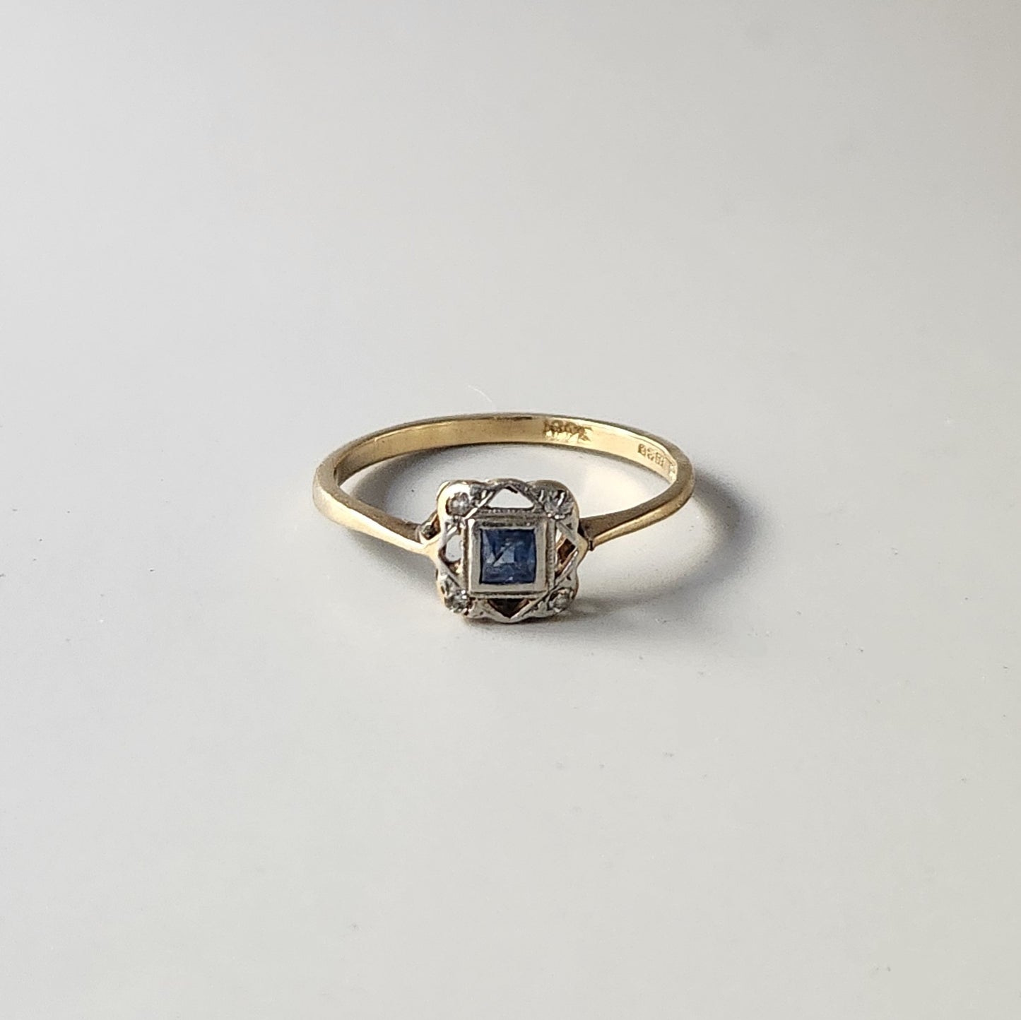 14ct Yellow Gold Edwardian Sapphire & Diamond Ring
